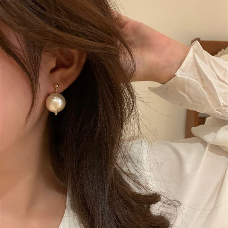 レディースピアス コットンパール風大粒玉スタッドピアス