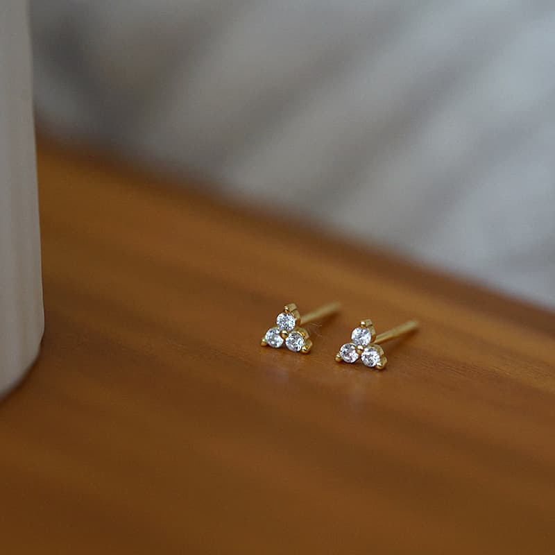 ピアスレディース 花モチーフ スタッドピアス キュービックジルコニア レディース