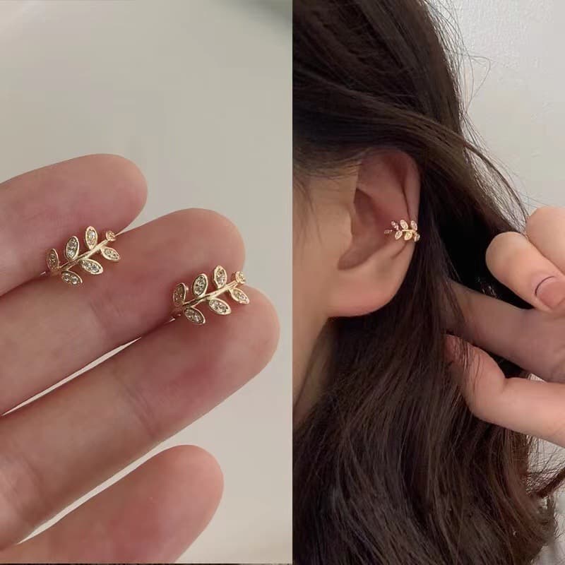 レディースピアス リーフモチーフ輝く小枝デザインイヤーカフ