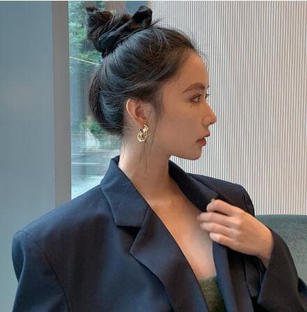 ピアスレディース 秋冬レトロ風フープピアス 美少女系アクセサリー